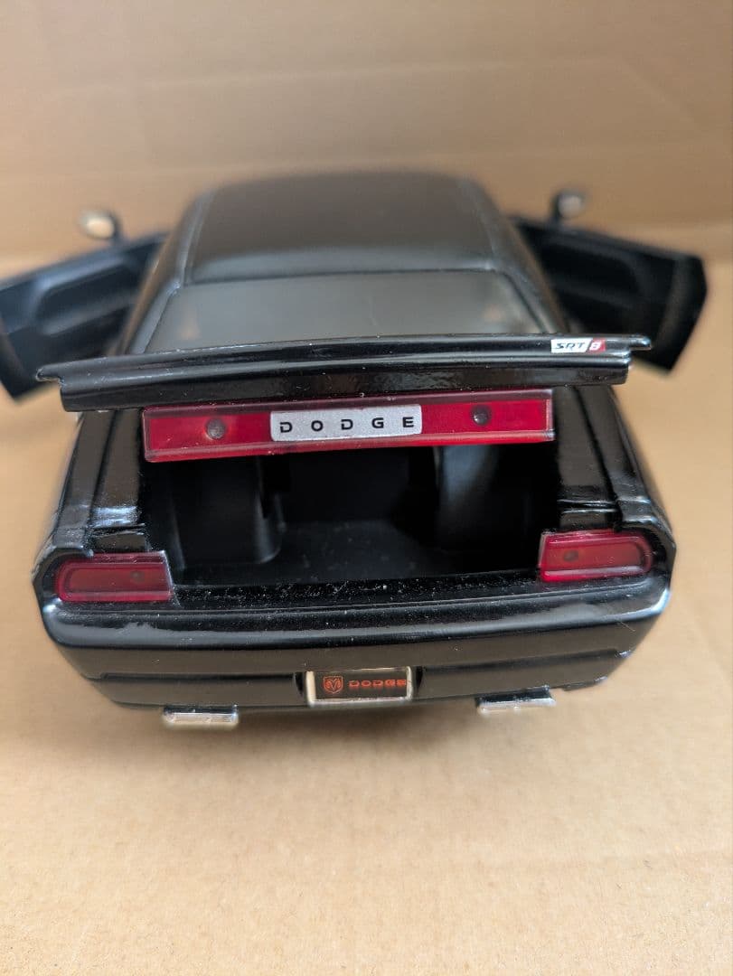 jada 2008　ダッジ・チャレンジャーSRT8　モダンマッスルカー