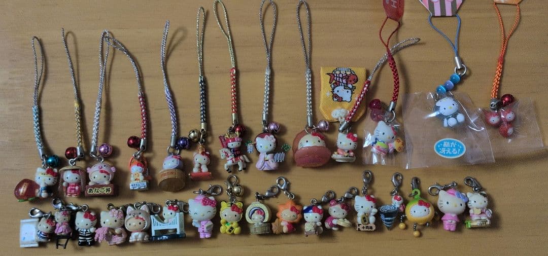 ハローキティ ストラップ ファスナーチャーム 30個セット