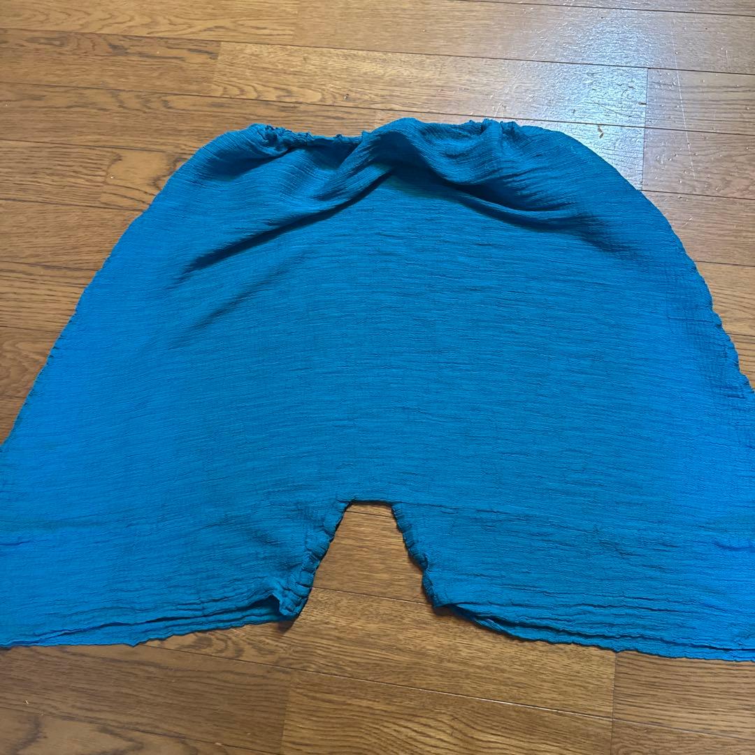 イッケイミヤケme エメラルドブルーグリーン系変形パンツ