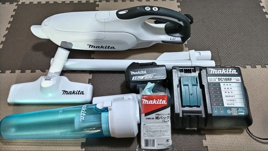 ■マキタ ■超お得４セット！！ ■CL182FDK 18V充電式クリーナー