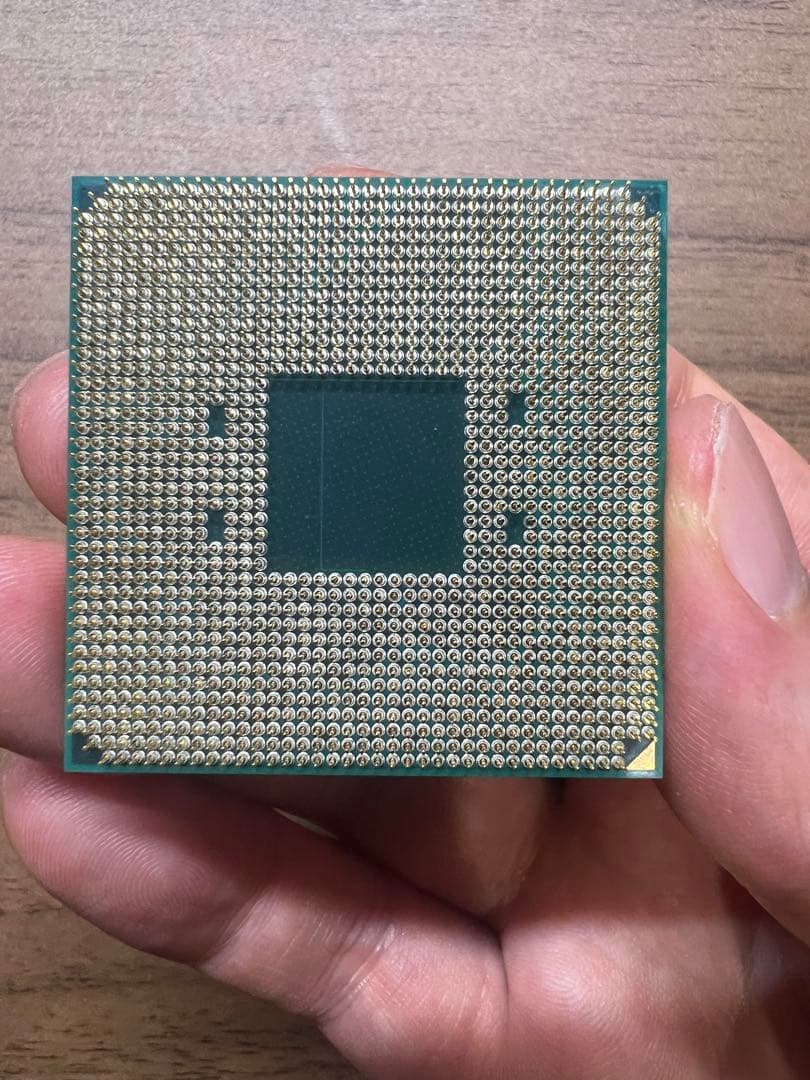 AMD Ryzen 7 5700x(箱あり)