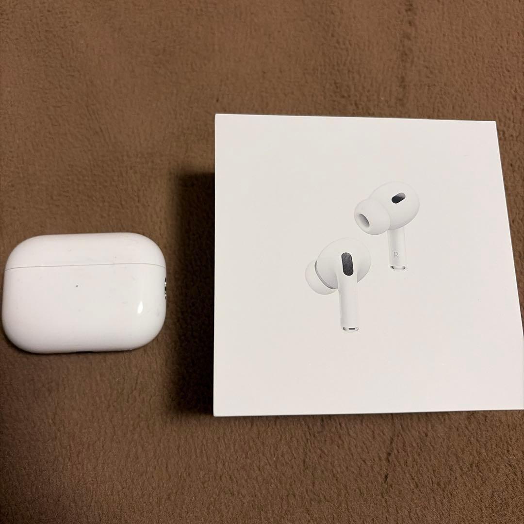 AirPods Pro 2世代　本体 充電ケース付き ホワイト