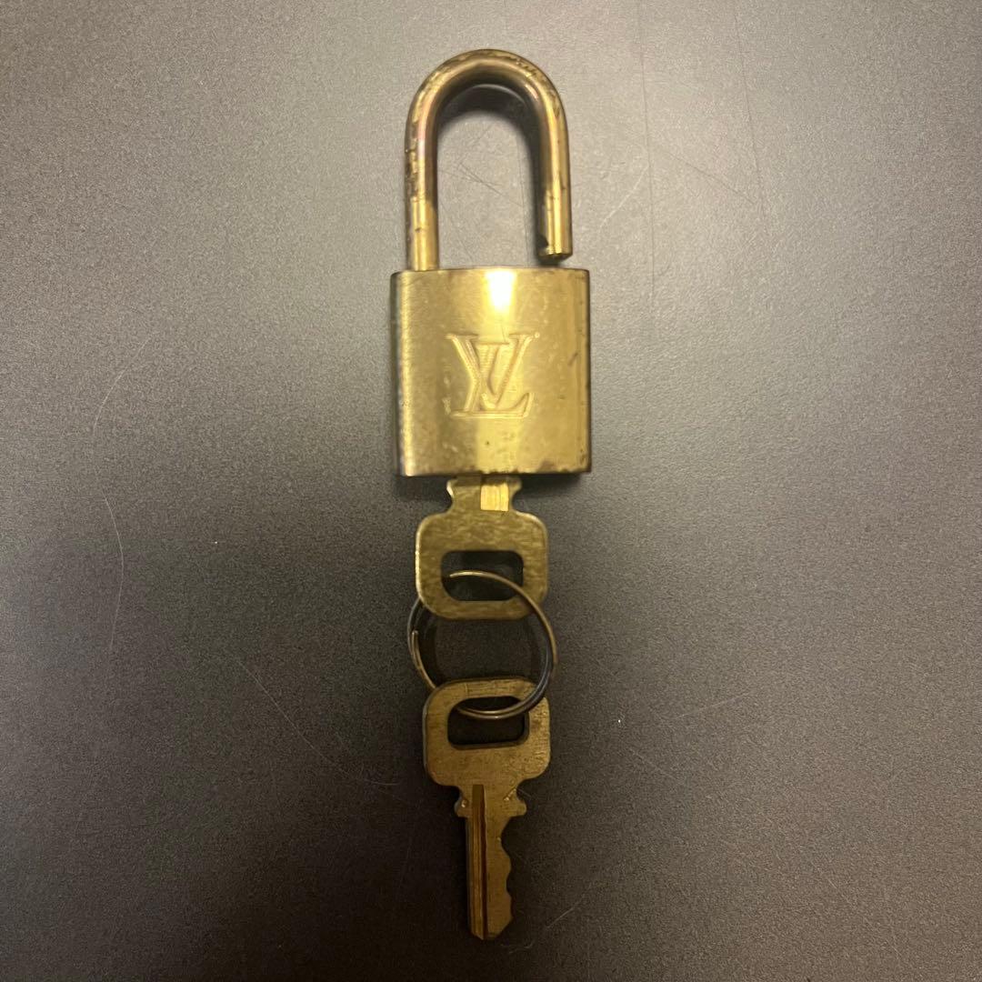 LOUIS VUITTON ルイヴィトン　ボストンバック　旅行バック　キーポル