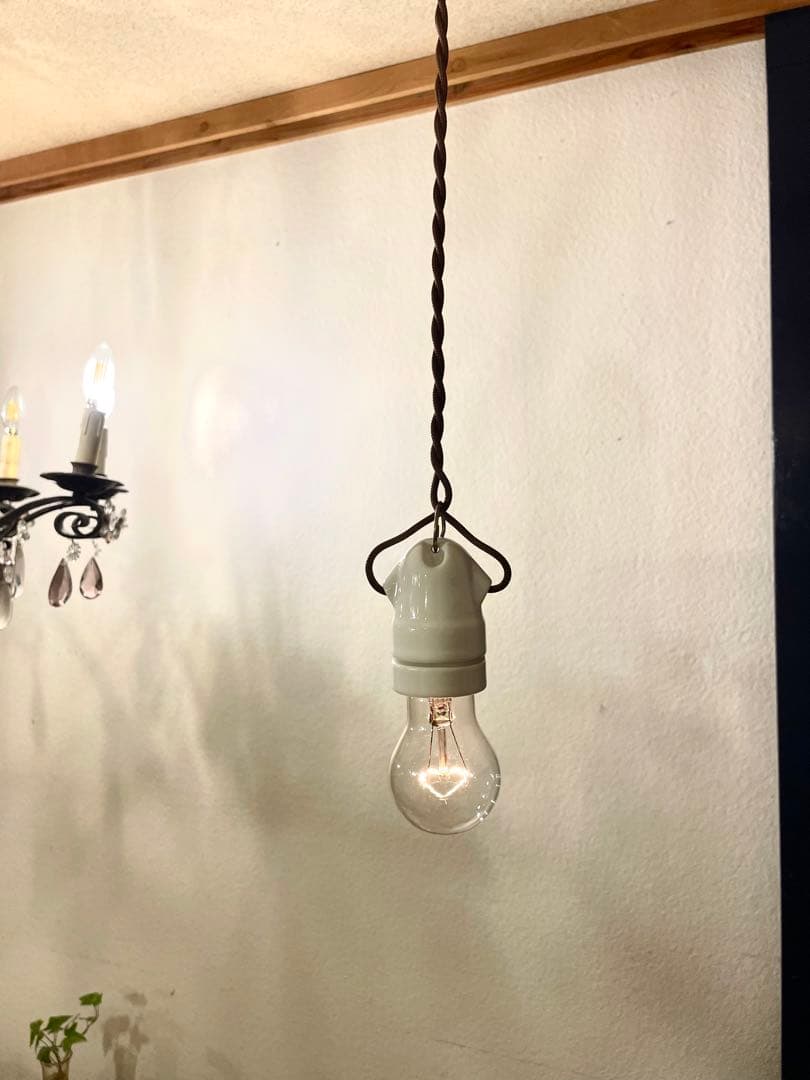 リーフ様　E26 陶器ソケットx2 ペンダントランプ　アンティーク