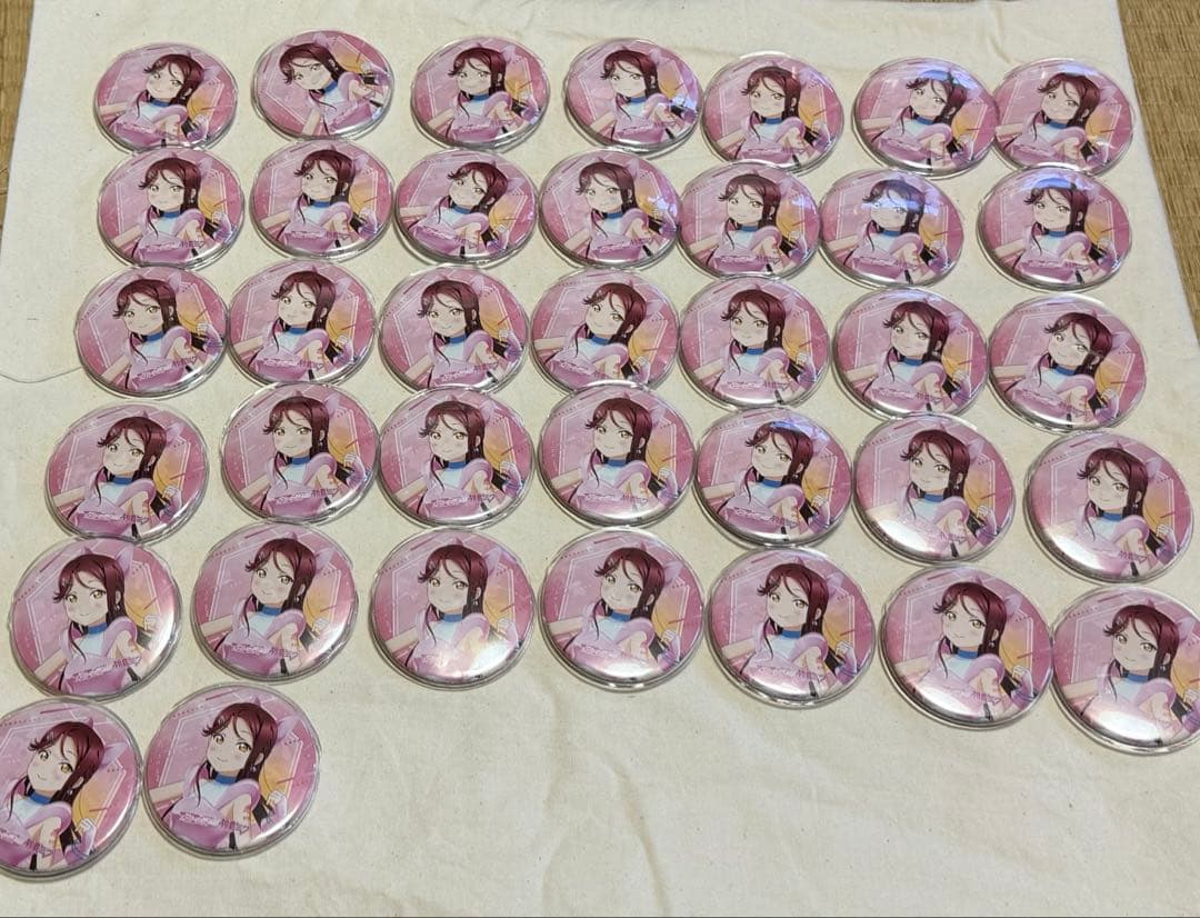 桜内梨子缶バッジ 37個