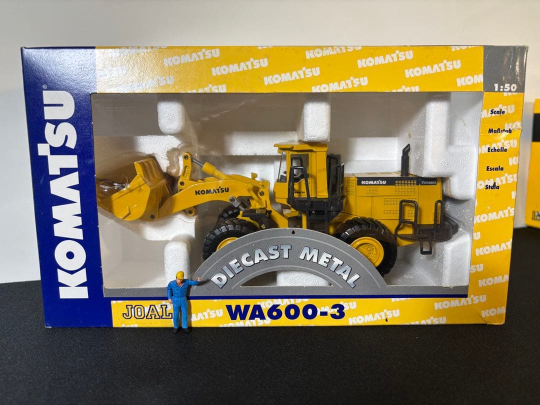コマツ WA600-3 ホイールローダー 1/50