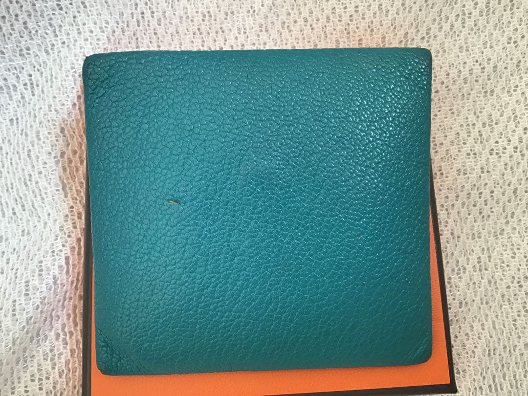 HERMES バスティア緑 レザー ケース小銭入れメンズも