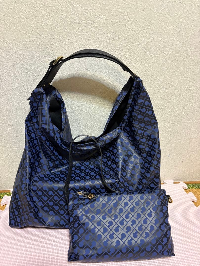 mitsurinさま ☆ソフティ☆ポーチ付きワンショルダー☆ネイビー