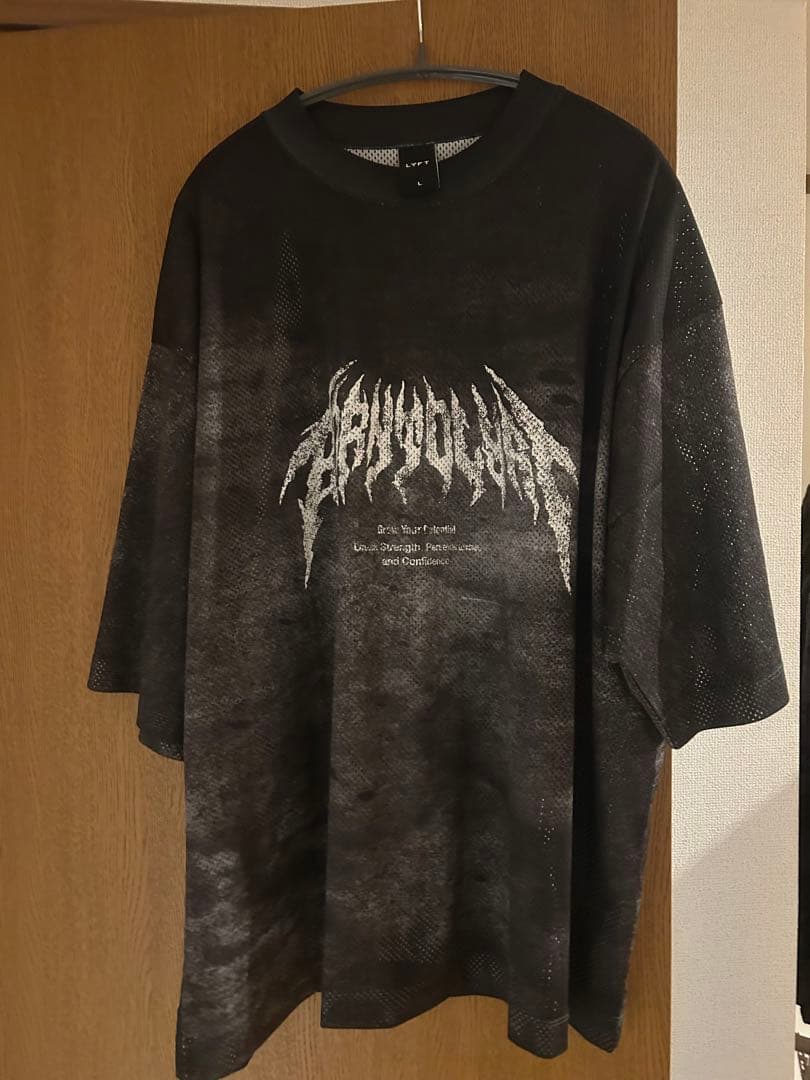 最終値下げ週末まで　オーバーサイズ LYFT IFBBPRO着用　tシャツ