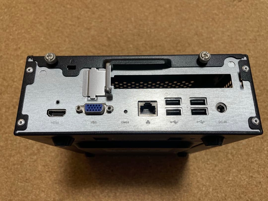 【処分価格】Shuttle 小型ベアボーンPC 型式：XH110G