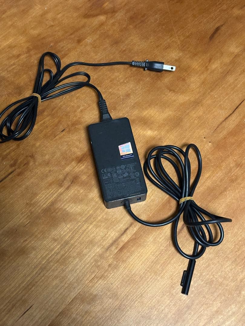 [ジャンク]Surface Book2、Surface Pen付き。箱付き