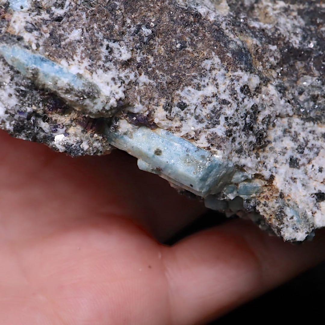 自主採掘！アクアマリン カリフォルニア産224g　AQ206 鉱物　原石　天然石