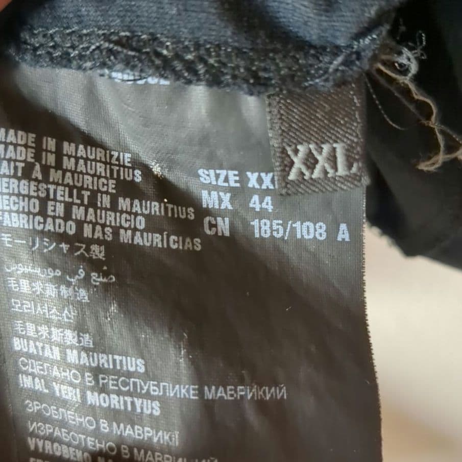 【美品】プラダ☆三角ロゴ　超希少　XXLサイズ　T シャツ　ブラック　メンズ