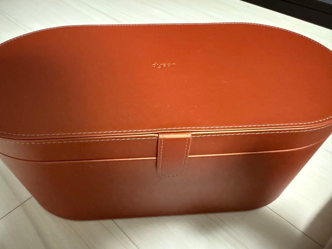 Dyson Airwrap レザー調ケース付き