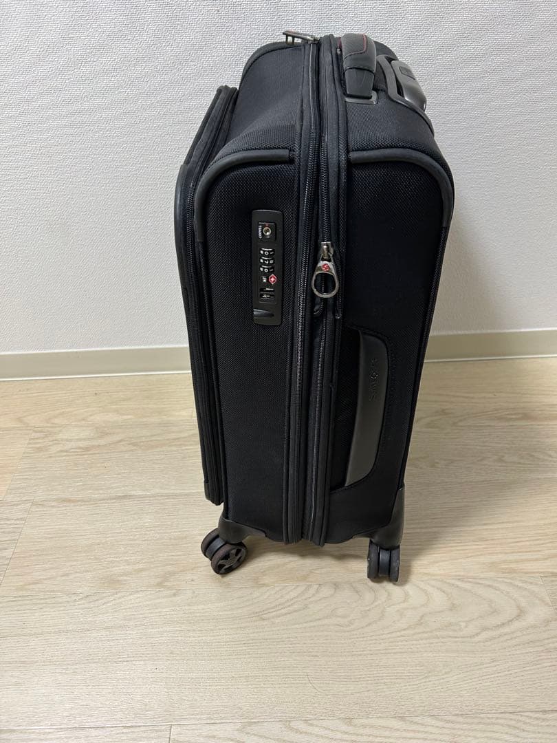 サムソナイト　機内持ち込みキャリーバック