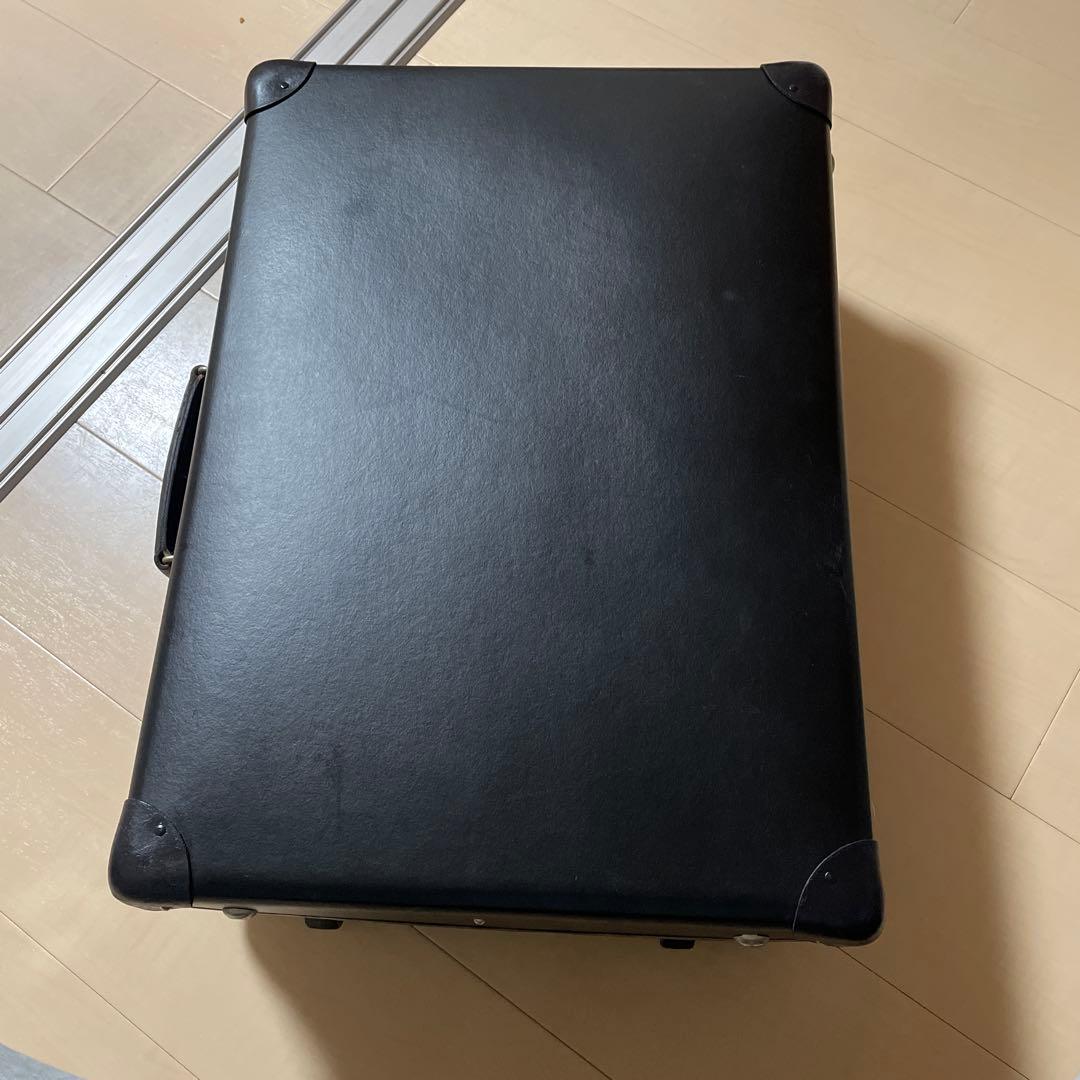 ［美品］グローブトロッター　オリジナル　キャリーケース　ベルト付　機内持ち込み