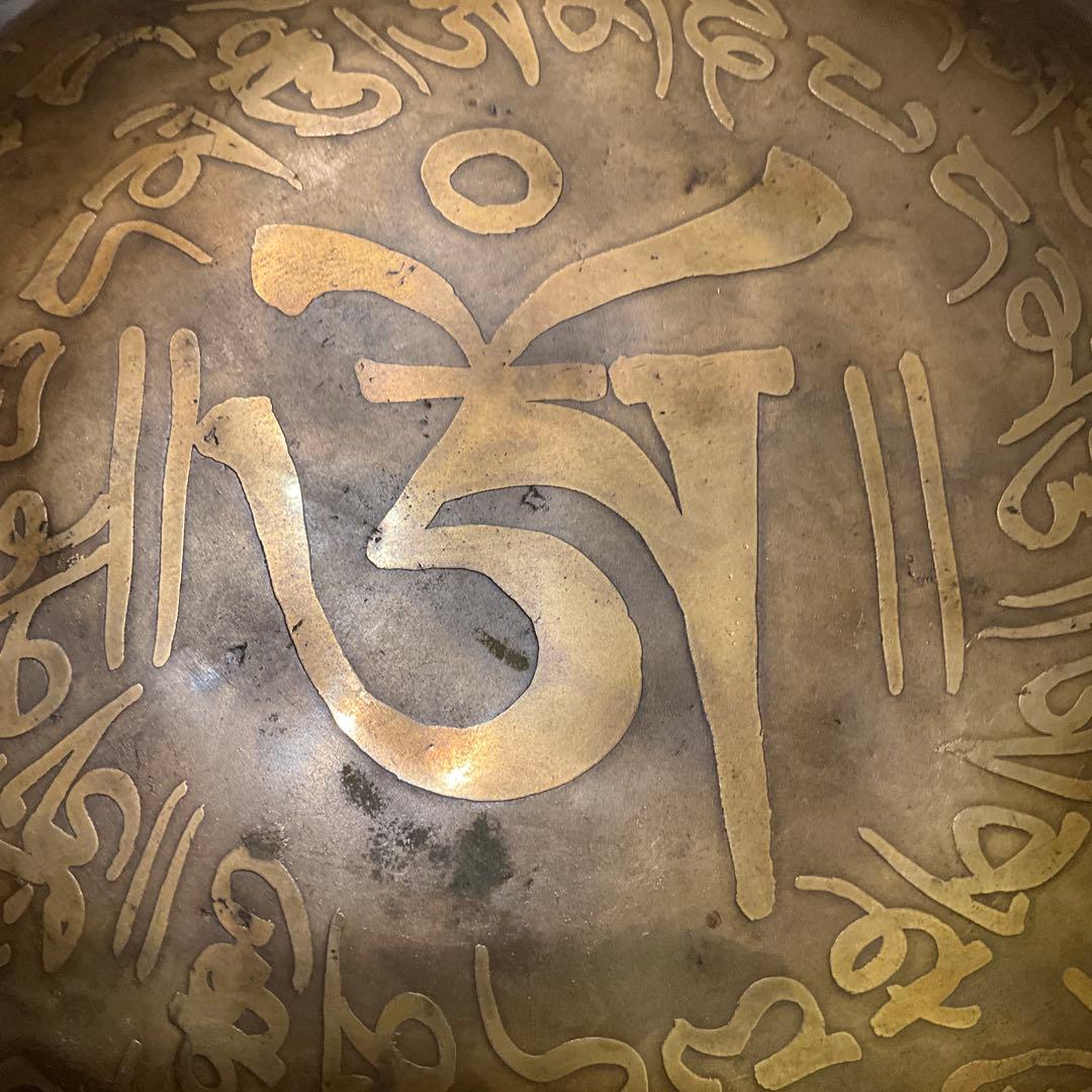 no10 チベット産 シンギングボウル 新品 チベタンボウル 22.5cmＡＵＭ