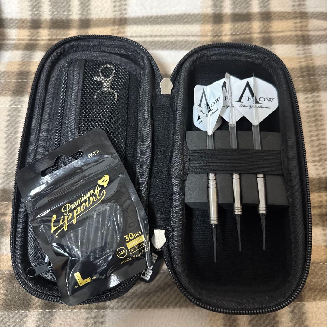 ダーツセット（ダーツ3本・・ケース）