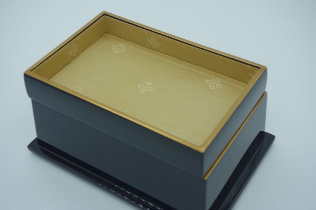 輪島塗　宝石箱　塗　金箔　蒔絵