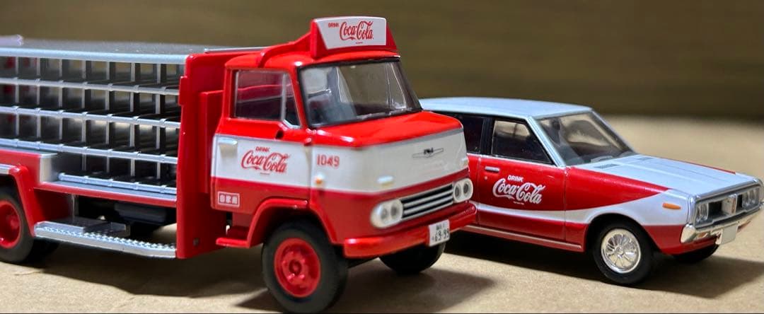 トミカリミテッドヴィンテージ コカコーラ 2台セット