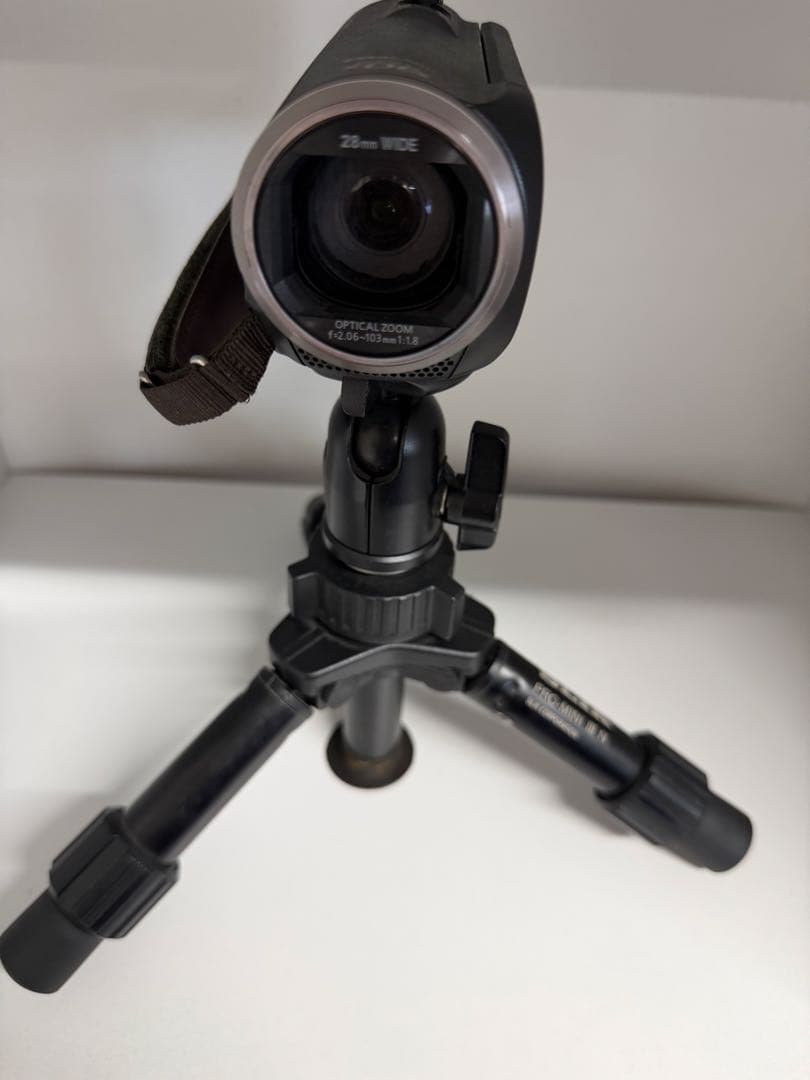 Panasonic HC-V160M ビデオカメラ本体ス リック三脚付き