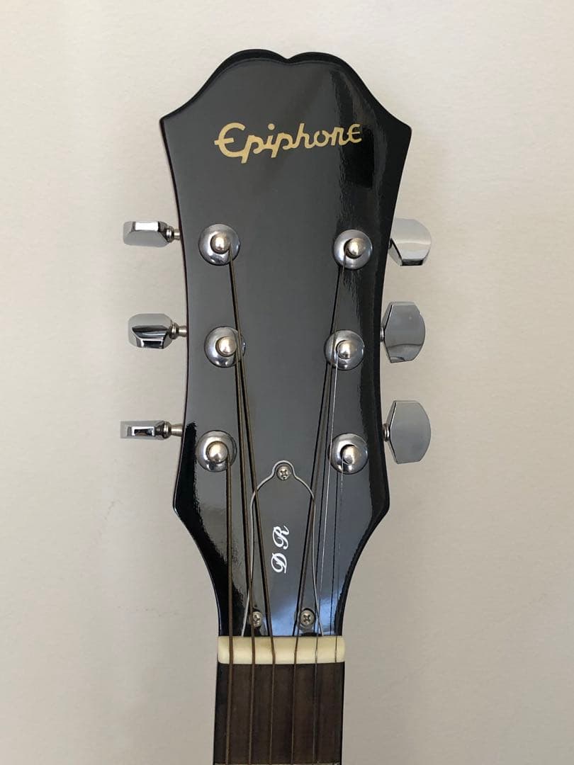 Epiphone アコースティックギター　チューナー付き