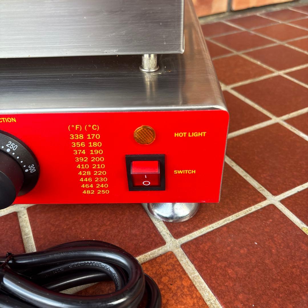 ワッフルメーカー