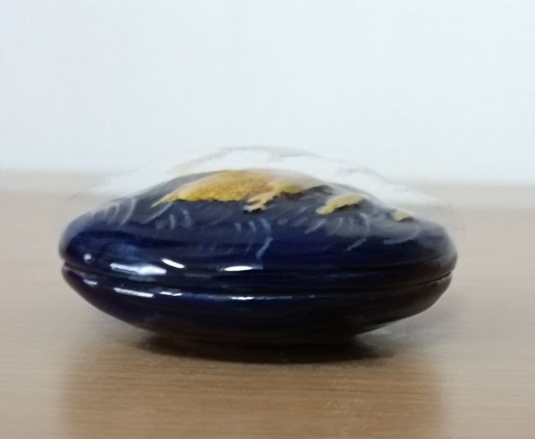 九谷焼 兎香合　合箱付