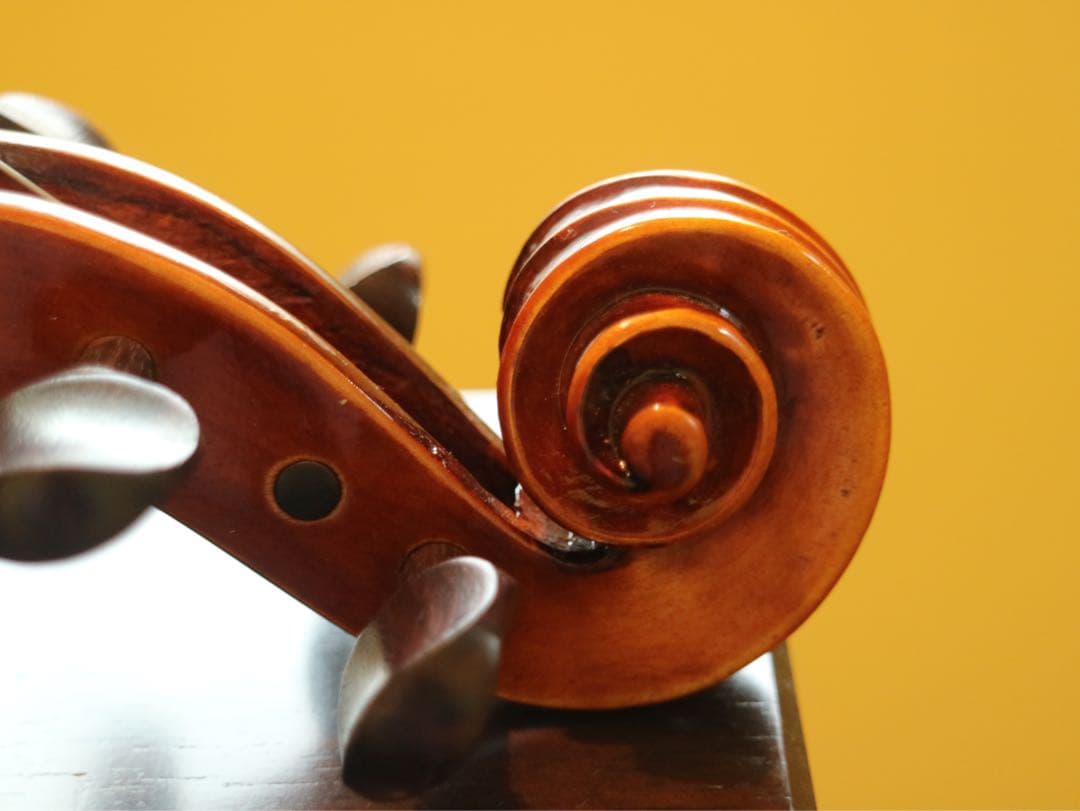 バイオリン 4/4 1982年ラベル