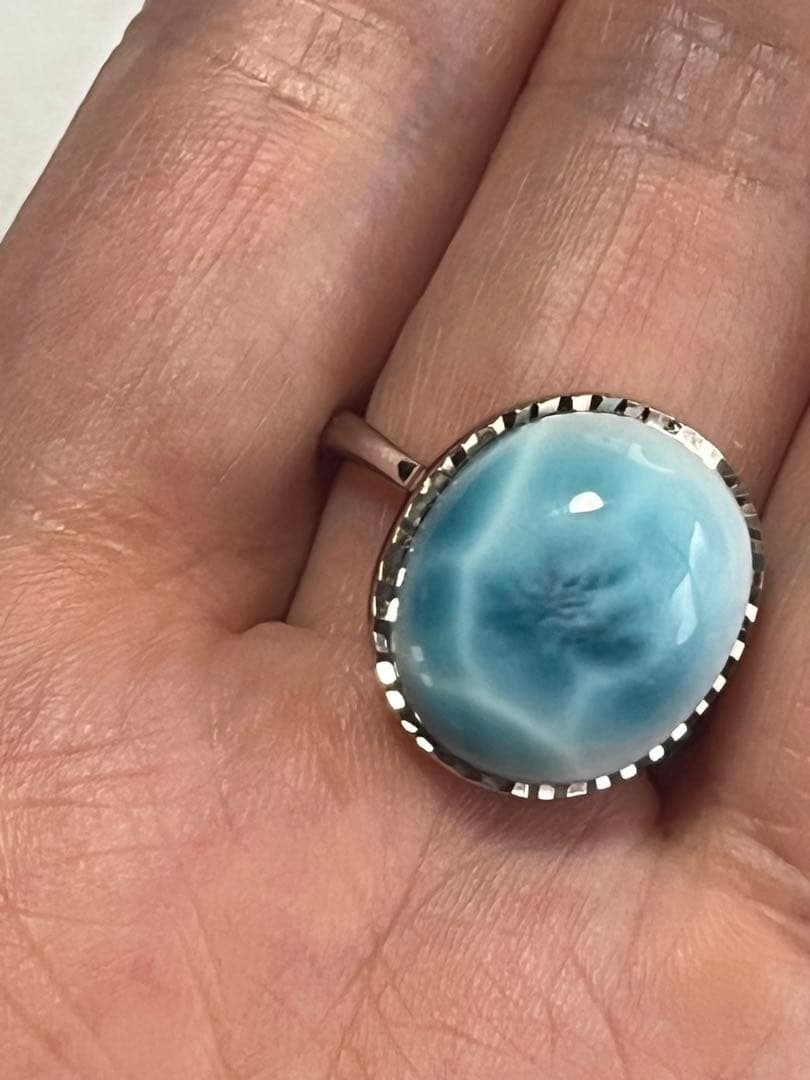 【高品質・やや大きめ】ラリマーリング （15.6×13.5mm）鑑別書付き