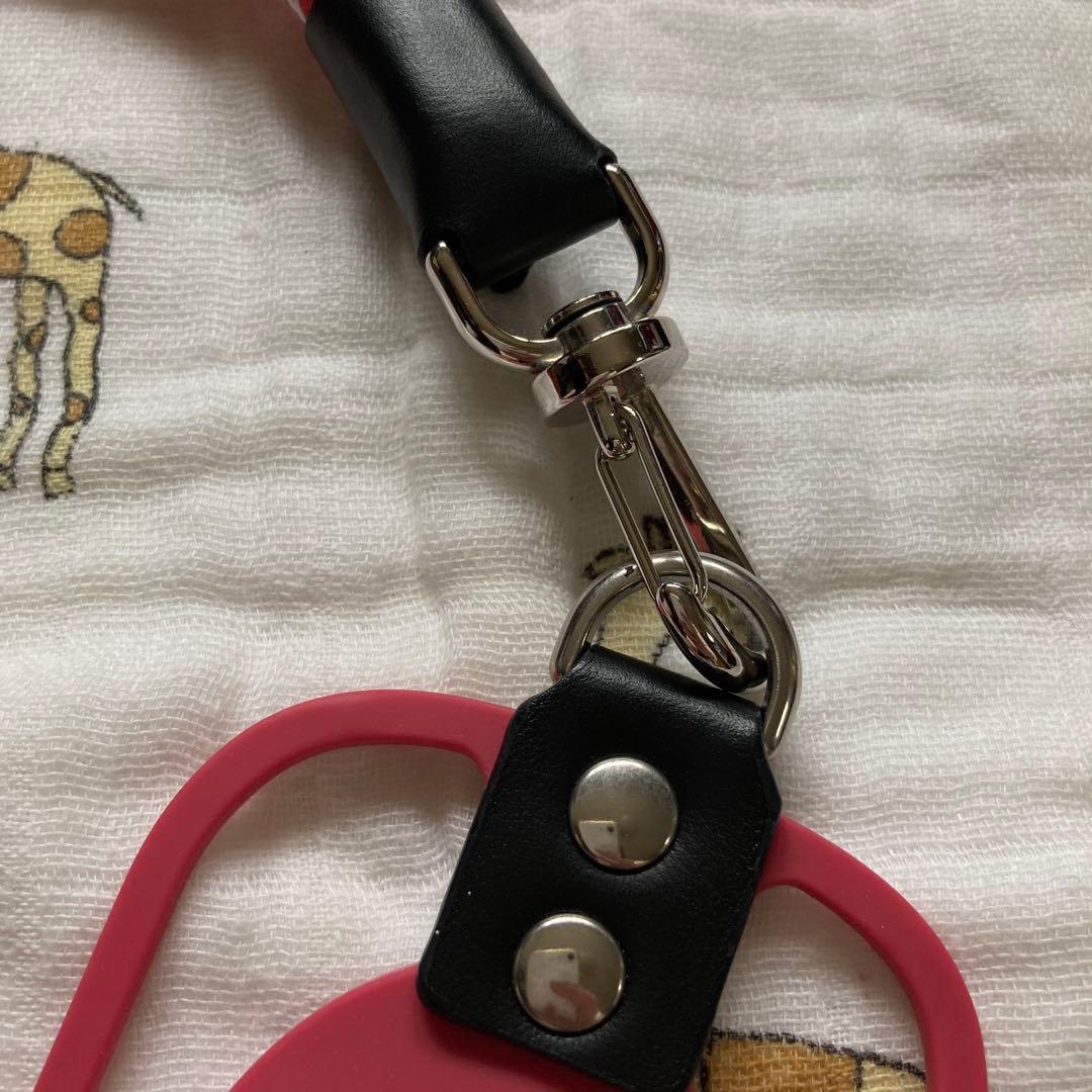 モンクレール　スマホストラップ