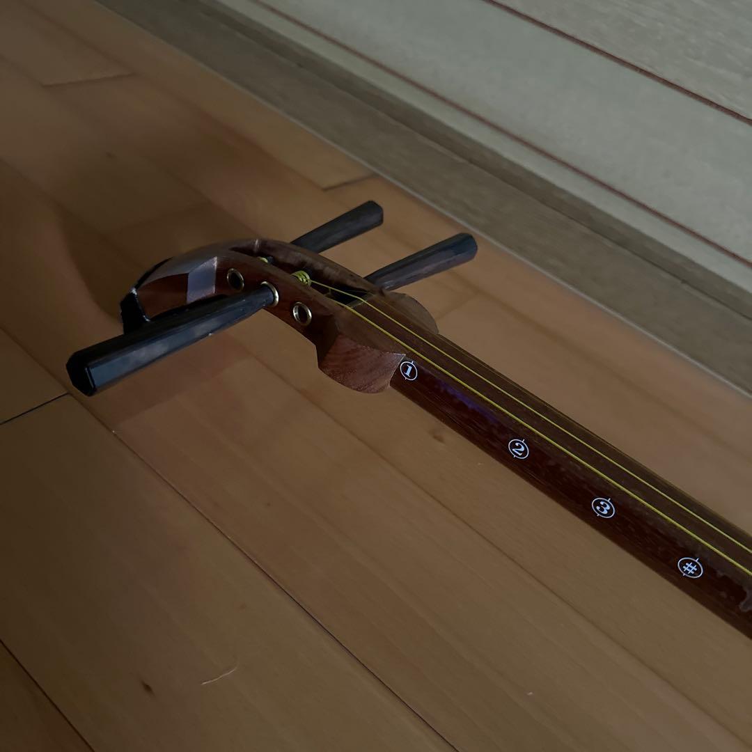 三味線本体 細棹　ソフトケース付き　秋田三味線　長唄等　３弦