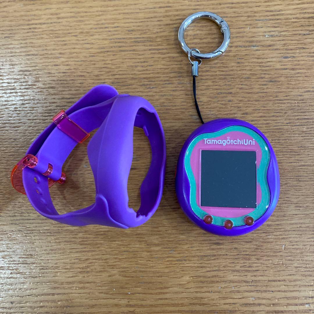 たまごっちユニ　パープル　ストラップ付き
