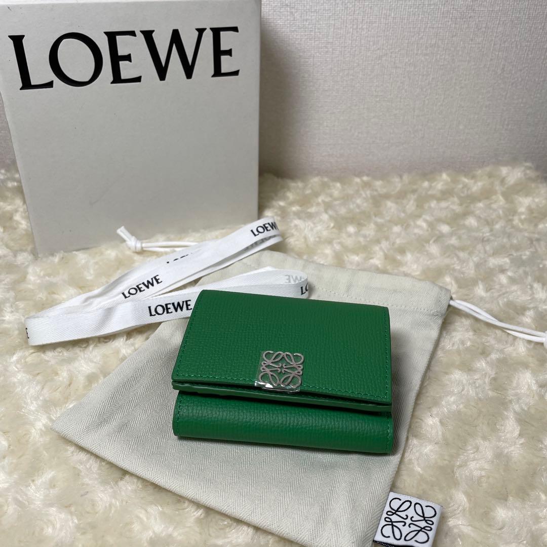 LOEWEロエベ　新品未使用アナグラムトライフォールドウォレット