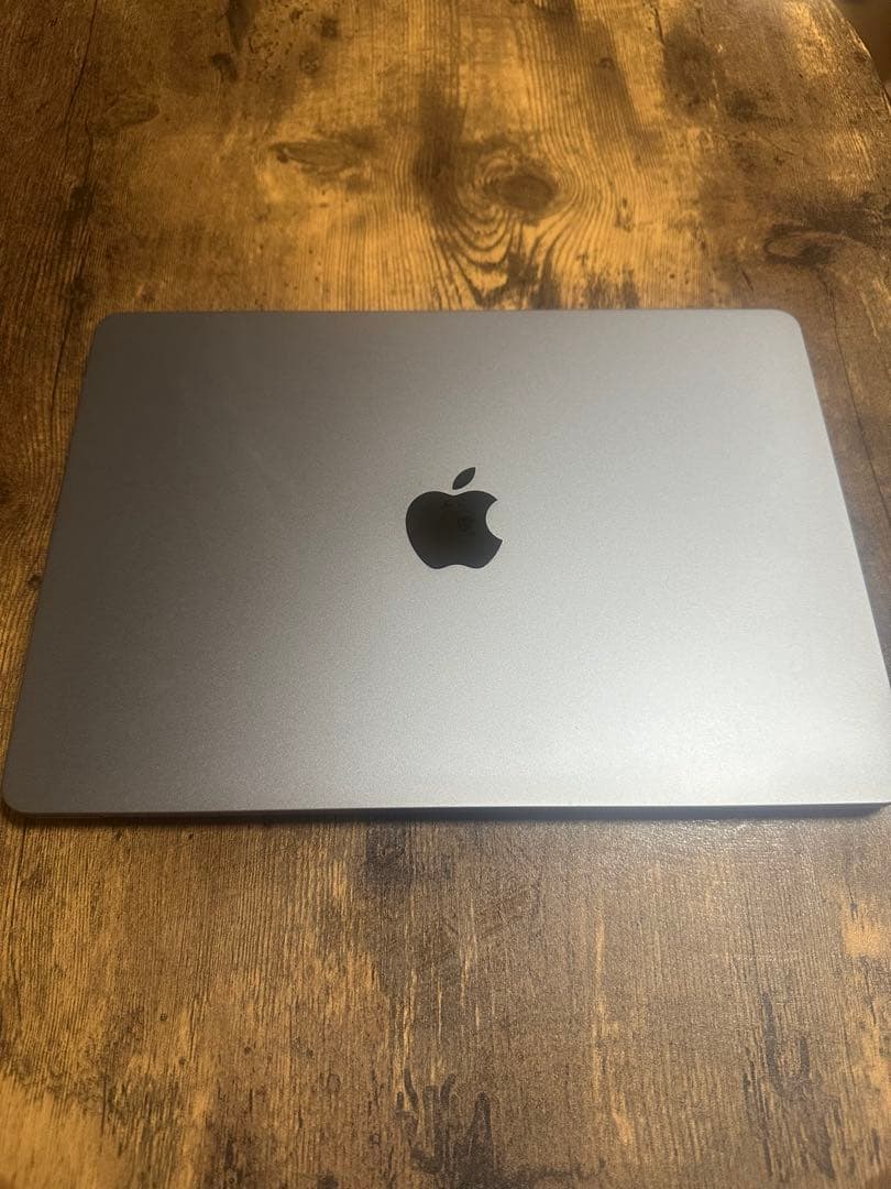 美品！M3チップ搭載13インチ MacBook Air スペースグレイ