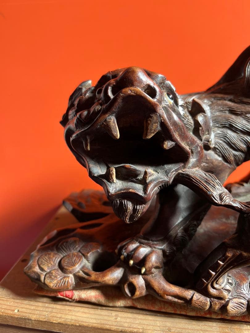 1231  木彫り　獅子　置物　時代物