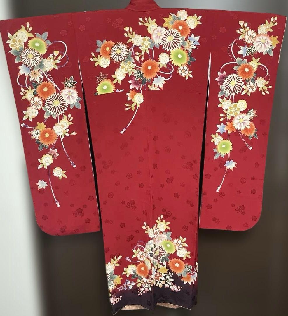 振袖　赤　金彩　金糸　正絹