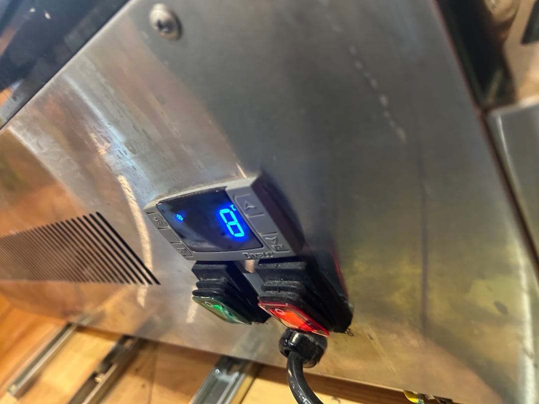 【早い者勝ち！お得‼️】卓上型対面冷蔵ショーケース