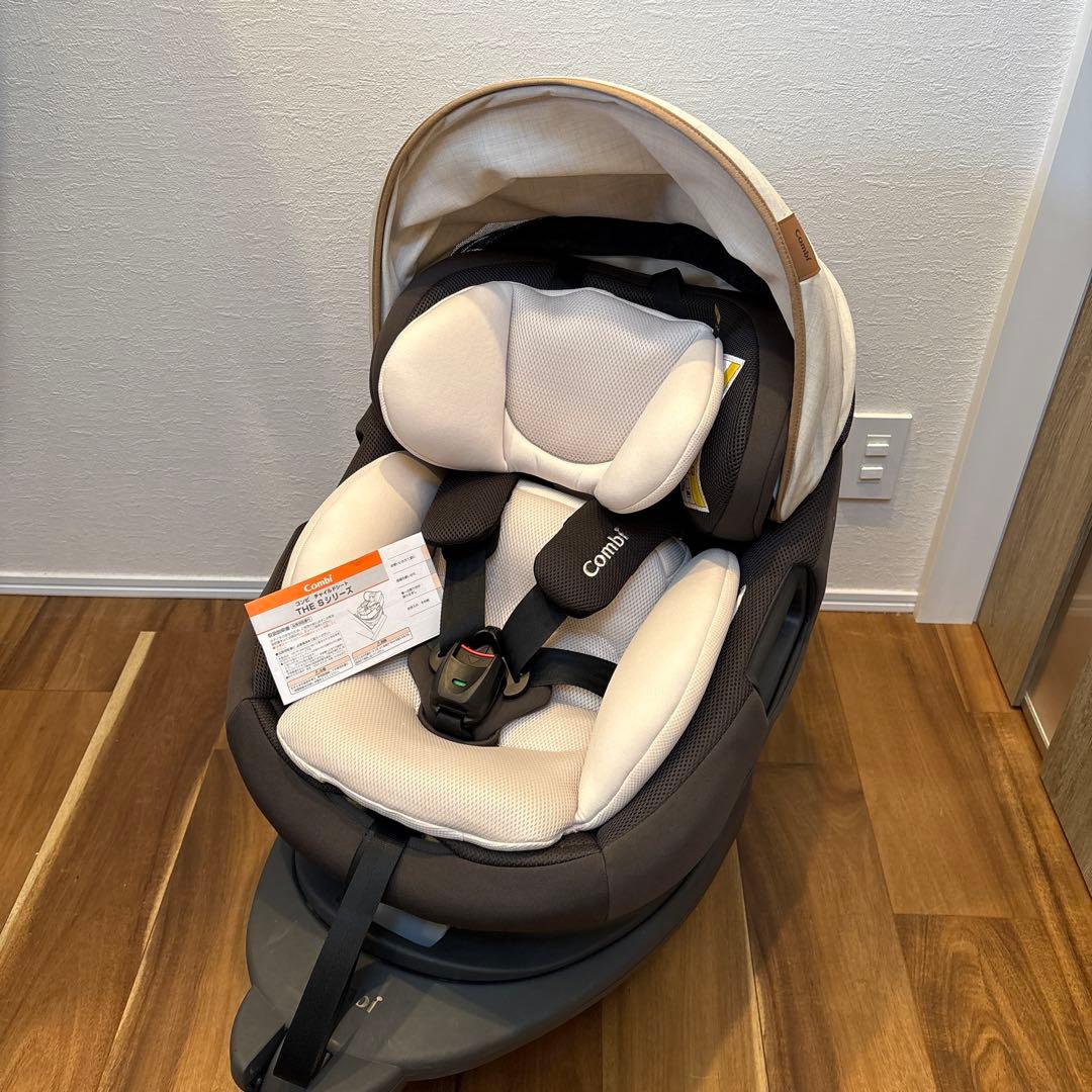 チャイルドシート　Combiコンビ　THE S ザエス　ZB-690