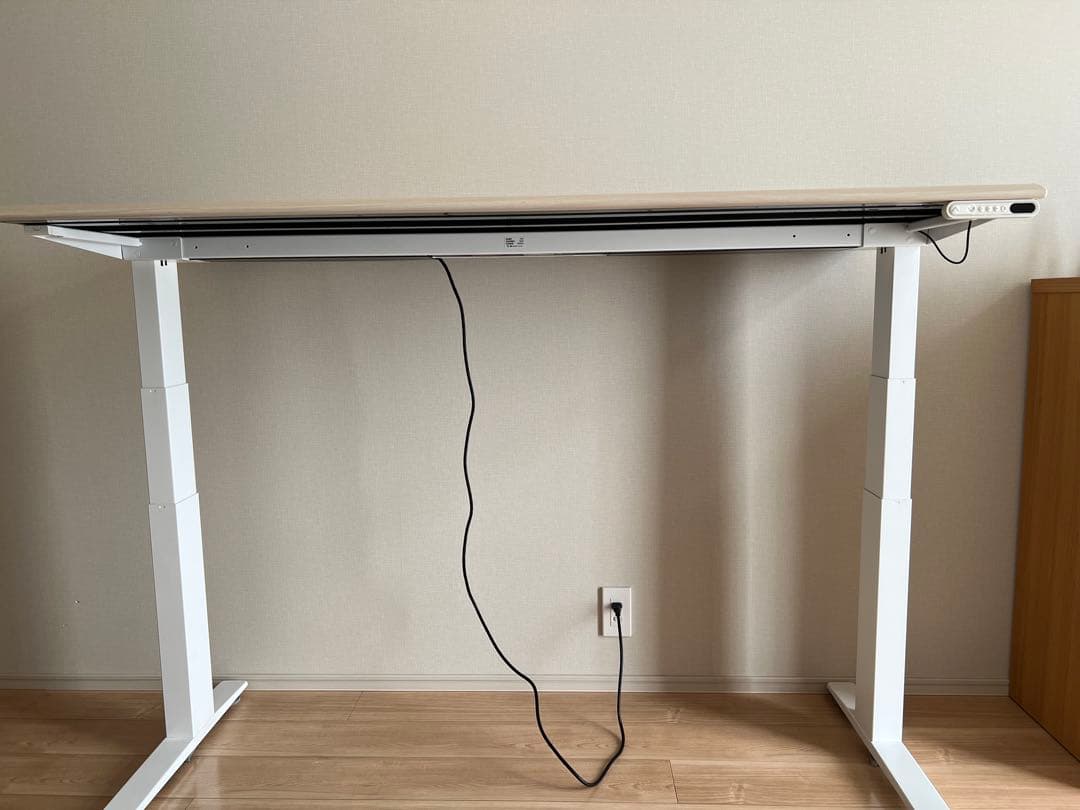 オカムラ 電動昇降デスク スイフト（swift） 幅155cm 奥行67.5cm