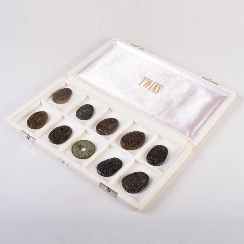 中国　玉石彫刻　観音像・動物など　根付　置物　10点　C　8447