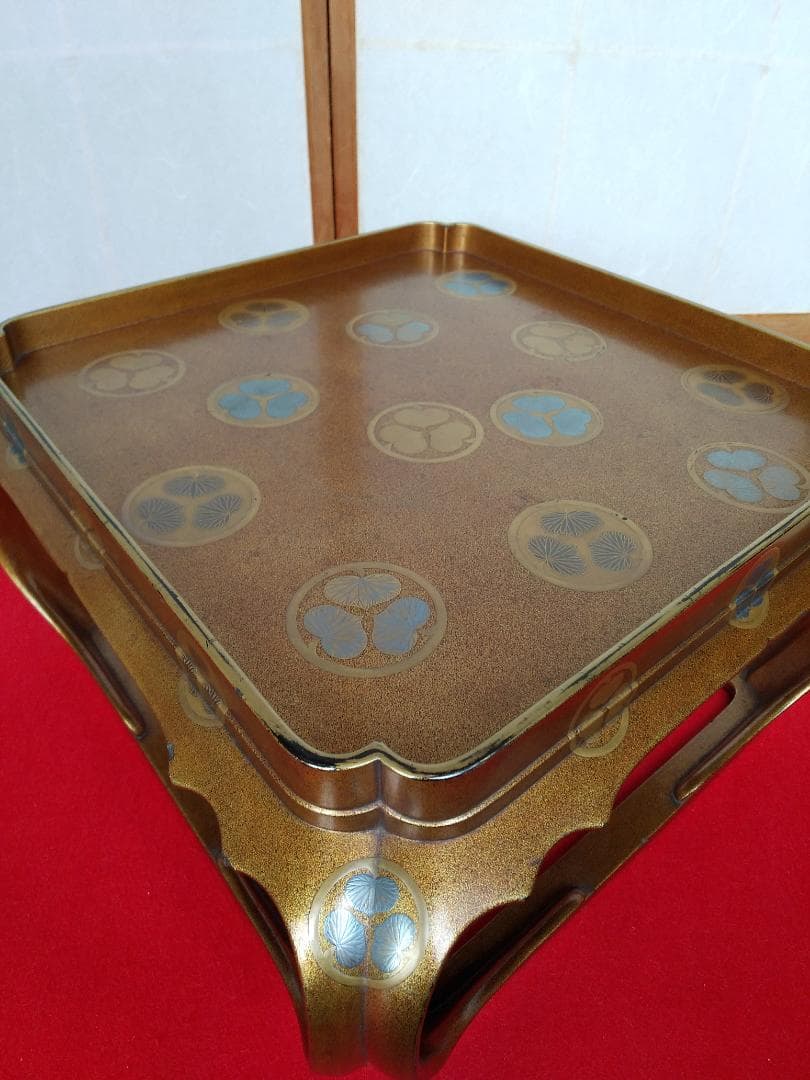 紀州徳川家のお道具展　大阪の某美術館展示品　（懸盤・かけばん・膳・蒔絵）