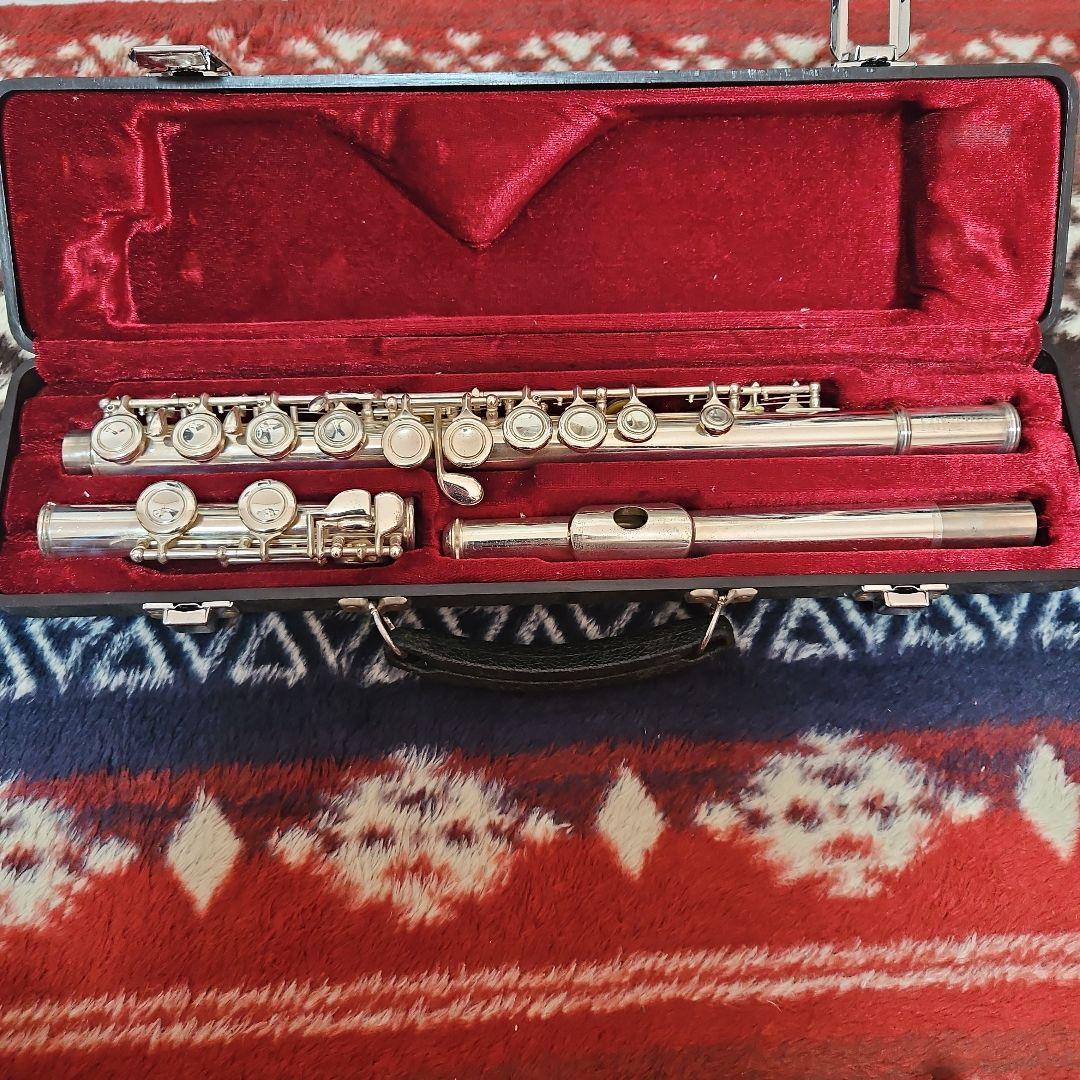 フルート本体 赤い装飾付き