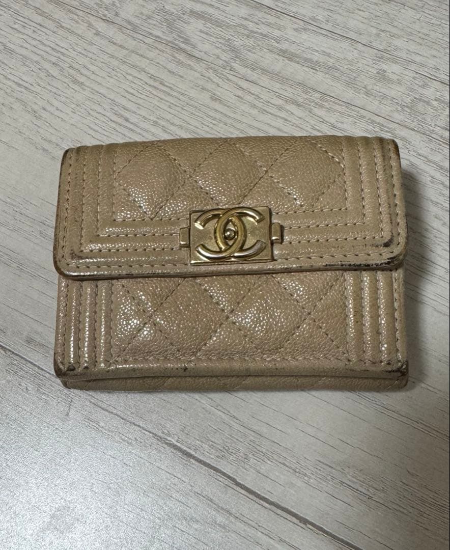 CHANEL ボーイシャネル キャビアスキン　三つ折り財布