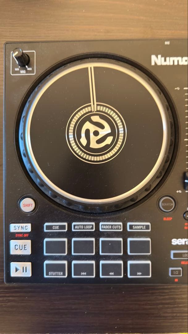 値下げ！Numark Mixtrack Pro FX DJコントローラー