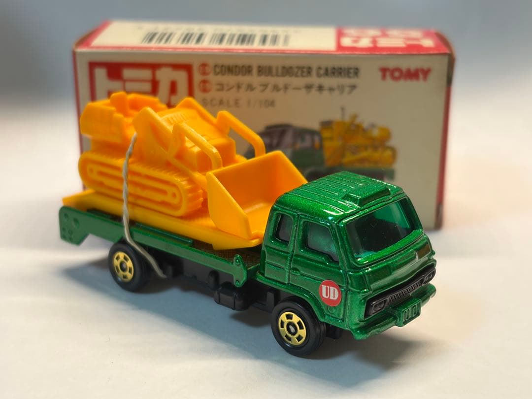 トミカ No.50 赤箱 UD コンドル ブルドーザキャリア 日本製 当時物