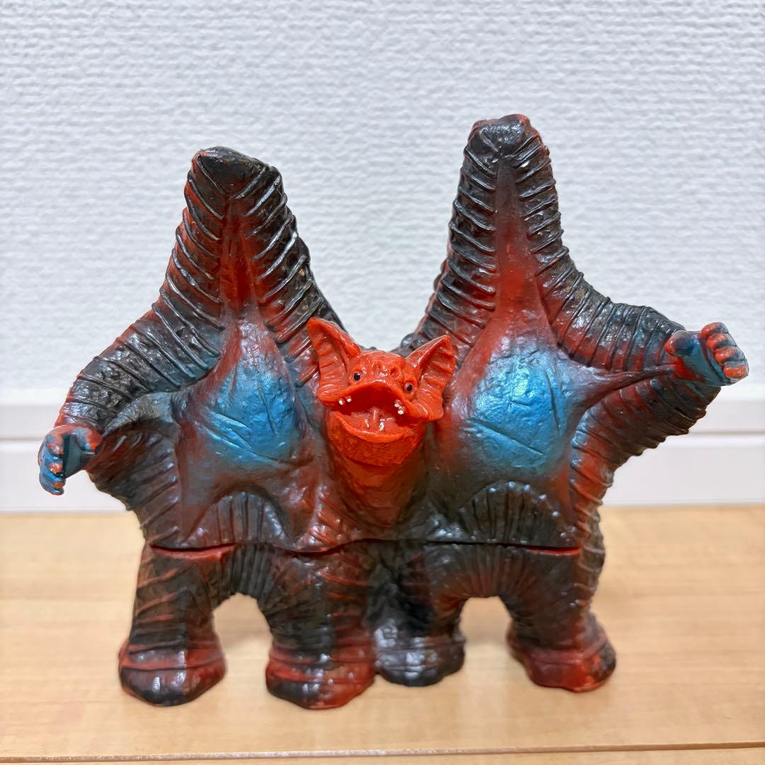 ウルトラマンペスター ソフビポピー当時物年代物