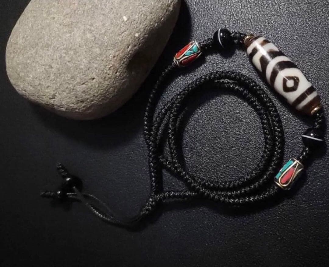 ☘️超レア 双魚金剛二眼天珠 ジービーズ Dzi　ネックレス