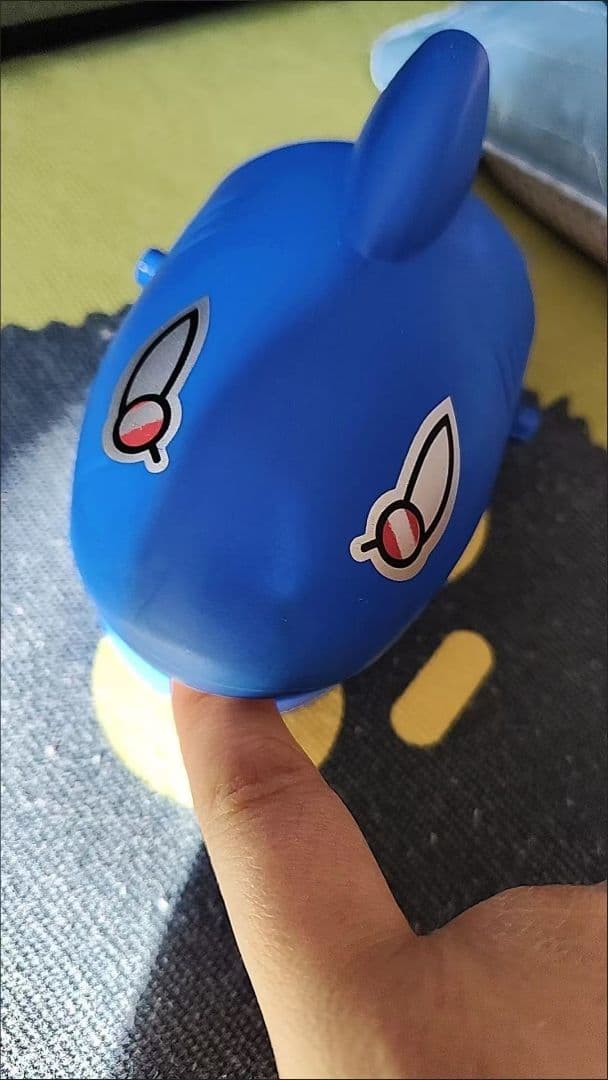 サメの口おもちゃ 青いサメの口の形状のプラスチックおもちゃ