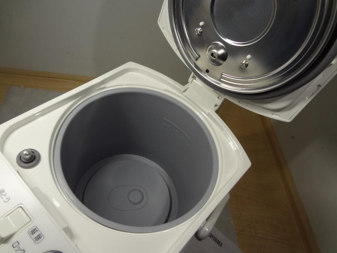 IRIS OHYAMA 電気ポット 2.2L ホワイト IMHD-022